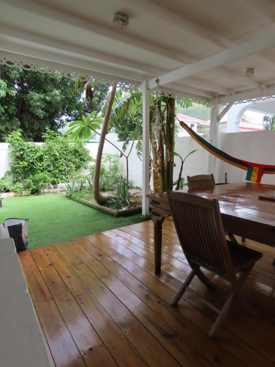 Akunamatata Guest House Grand Case Exteriör bild